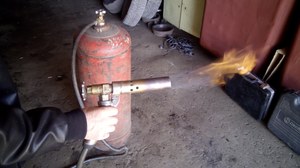 Как сделать мини газовую горелку